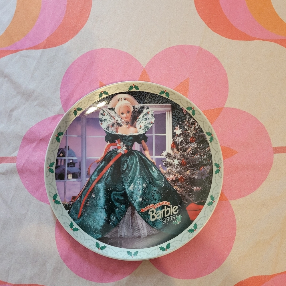 Barbie Holiday Plate 1995 with Green Gown